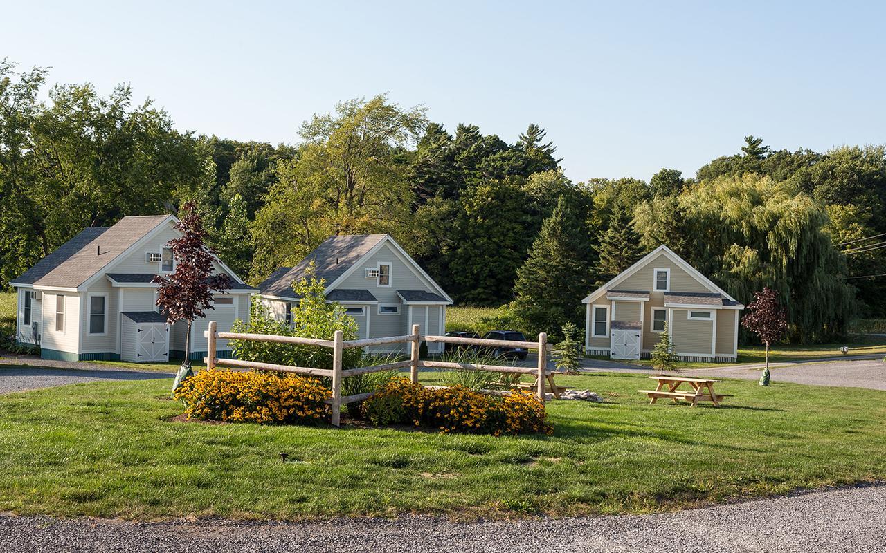 Cherry Valley Sandbanks Summer Village Cottages المظهر الخارجي الصورة